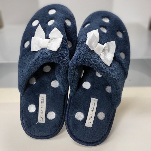 NWOT Laura Ashley navy blue and white polka dot fuzzy slide in slippers size XL - Picture 1 of 3